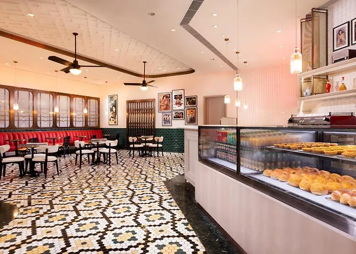 Maison L'occitane Hotel 4*